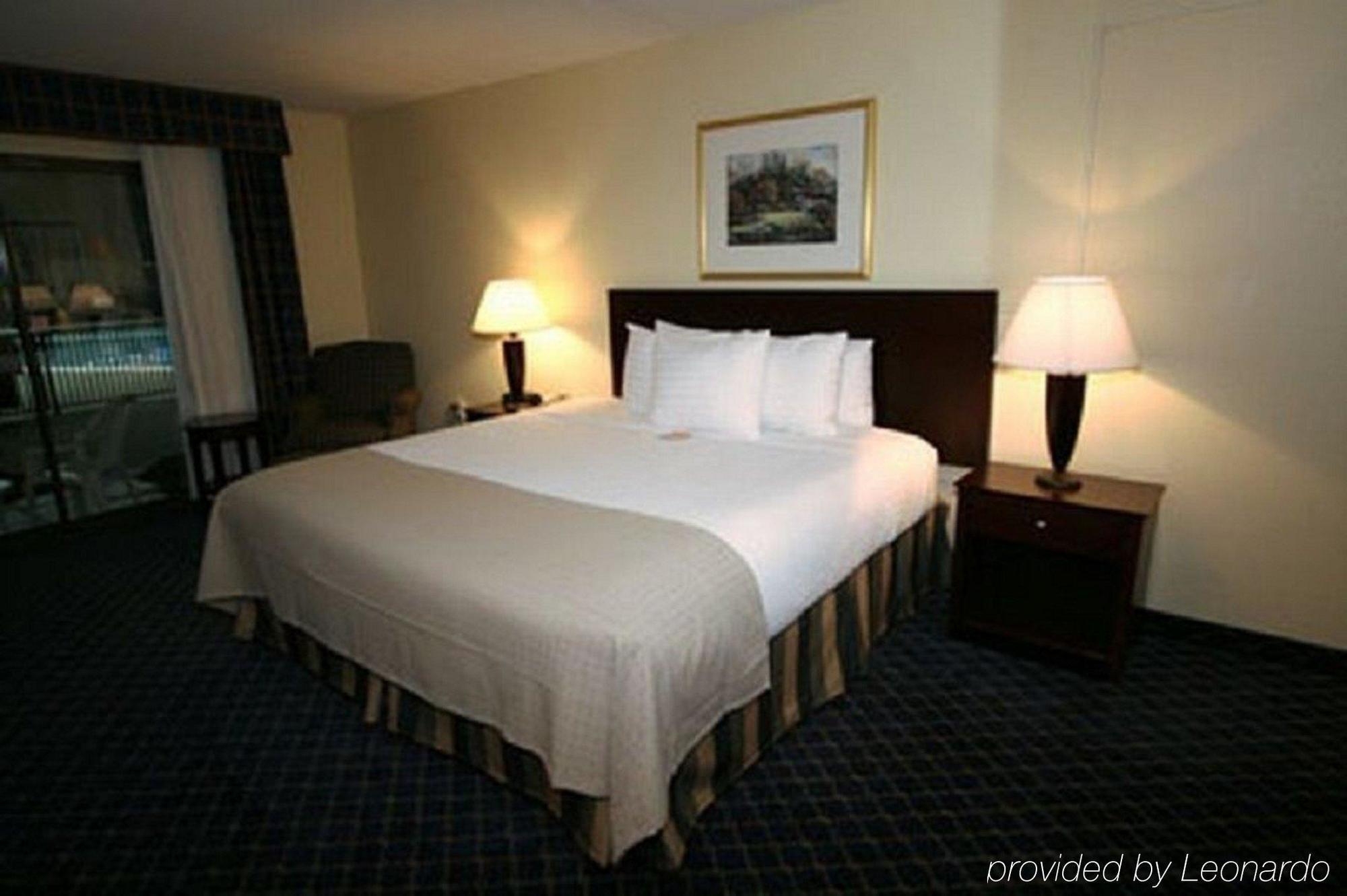 Boxboro Regency Hotel Boxborough Room photo